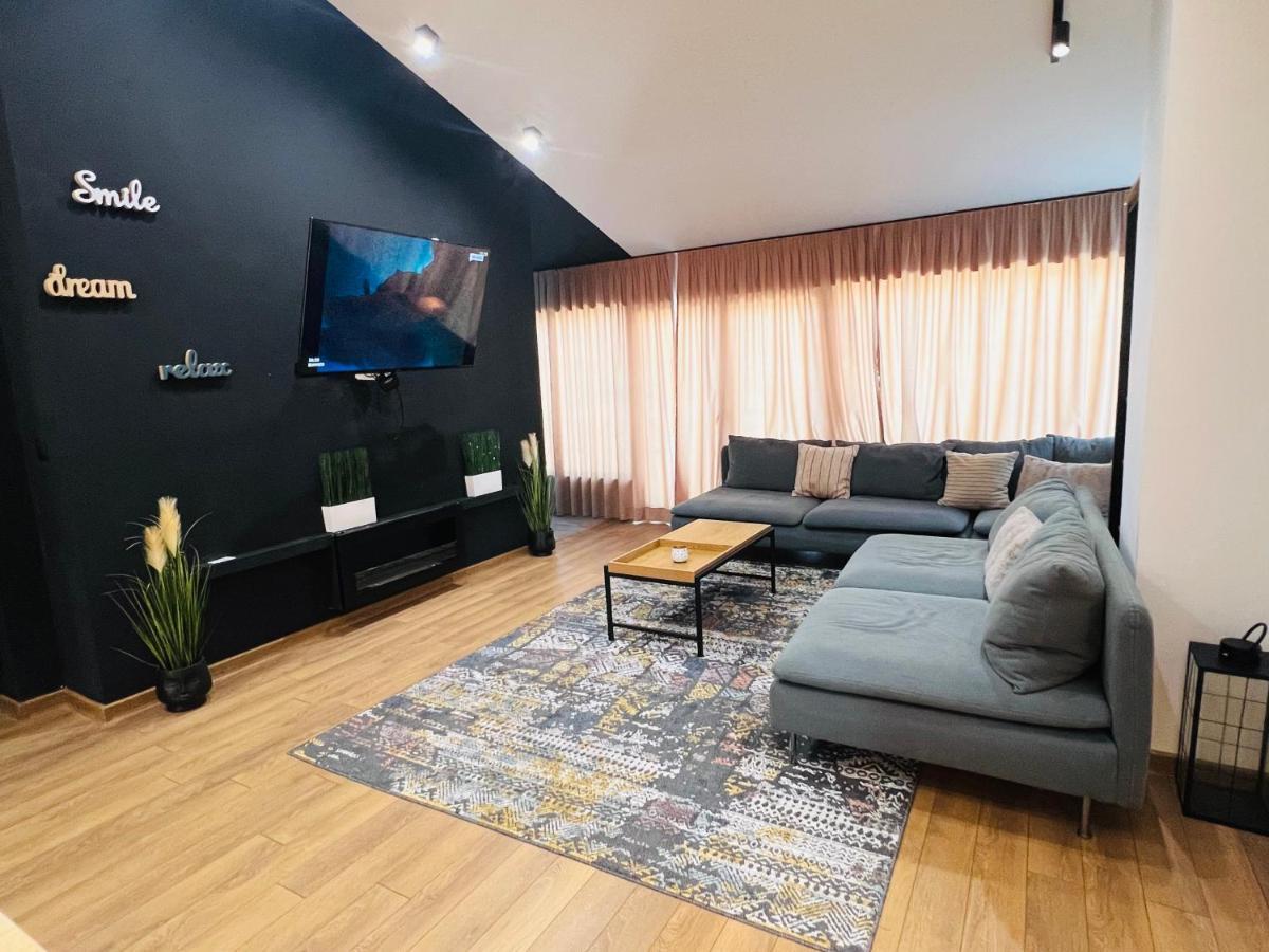 Тop View Apartment Blagoevgrad Bagian luar foto
