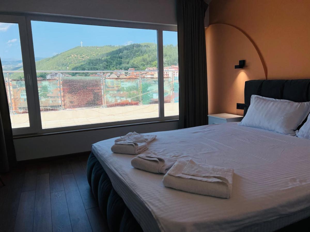 Тop View Apartment Blagoevgrad Bagian luar foto